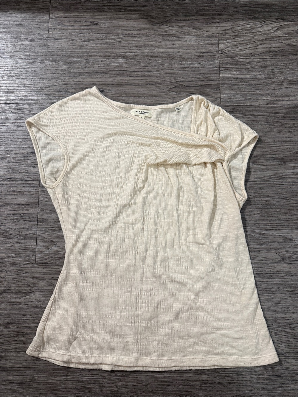 Max Studio Cream Short Sleeve Scoop Neck Tee Sz L